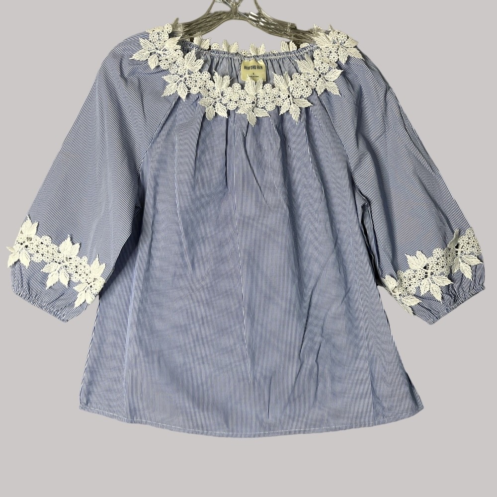 Bedford Fair Floral Trim Striped Peasant Top Size S Blue‎ White Lace Boho Blouse